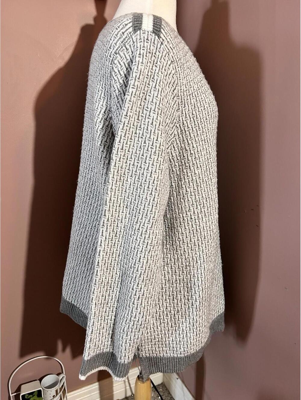 CJ Banks Pullover Sweater Womens 3X Gray And White Soft Feeling Woven Pattern - Picture 4 of 9